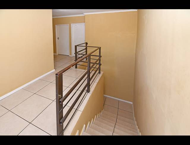 9 BEDROOM HOUSE FOR SALE IN MAYFAIR